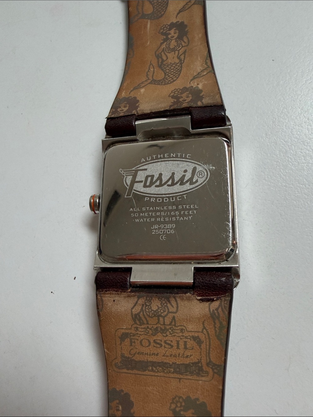 Fossil BrownJR9389 Leather Strap Watch with Orange Accents needs battery - Picture 4 of 7